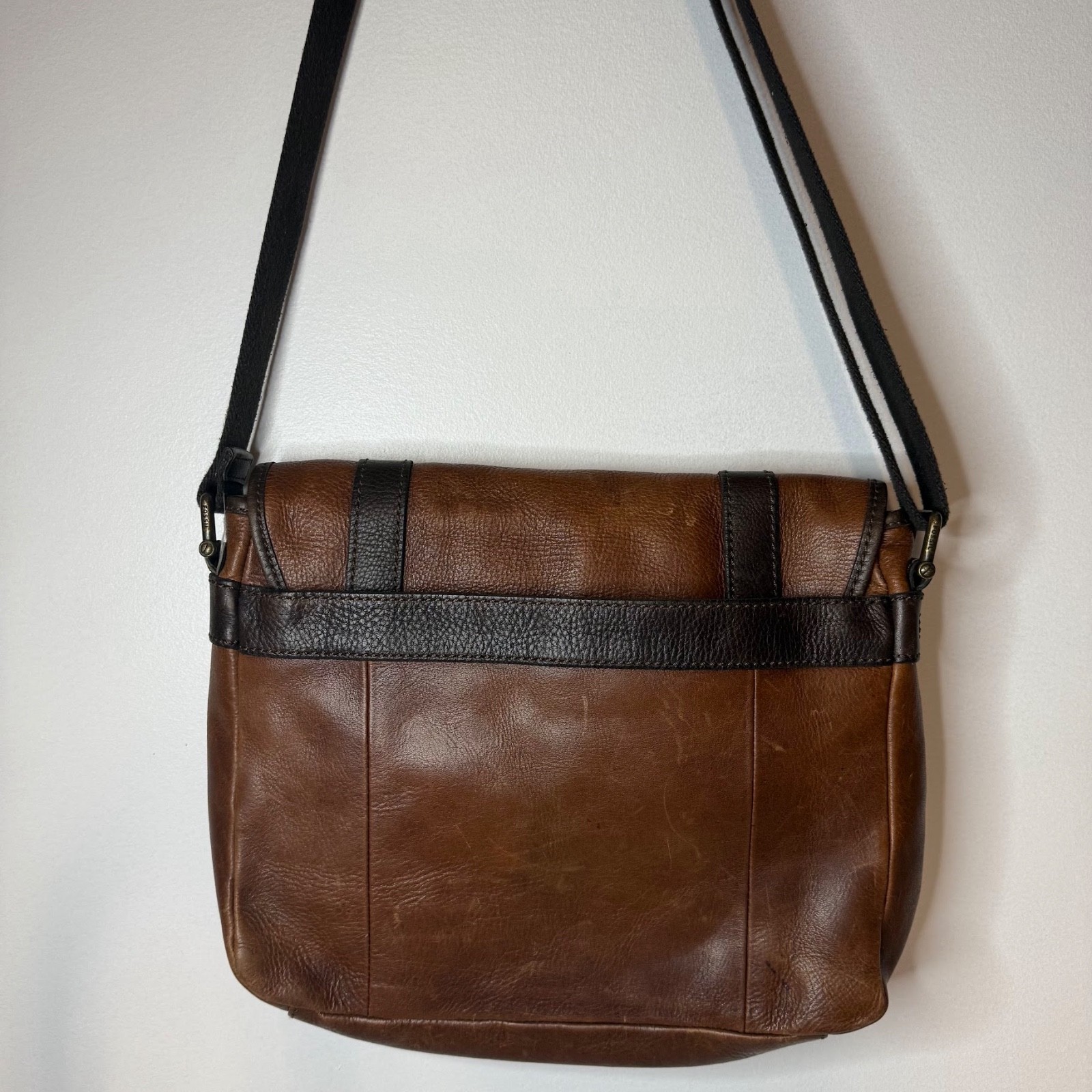 Fossil Men’s Messenger Crossbody Satchel Brown Leather Bag Two Tone