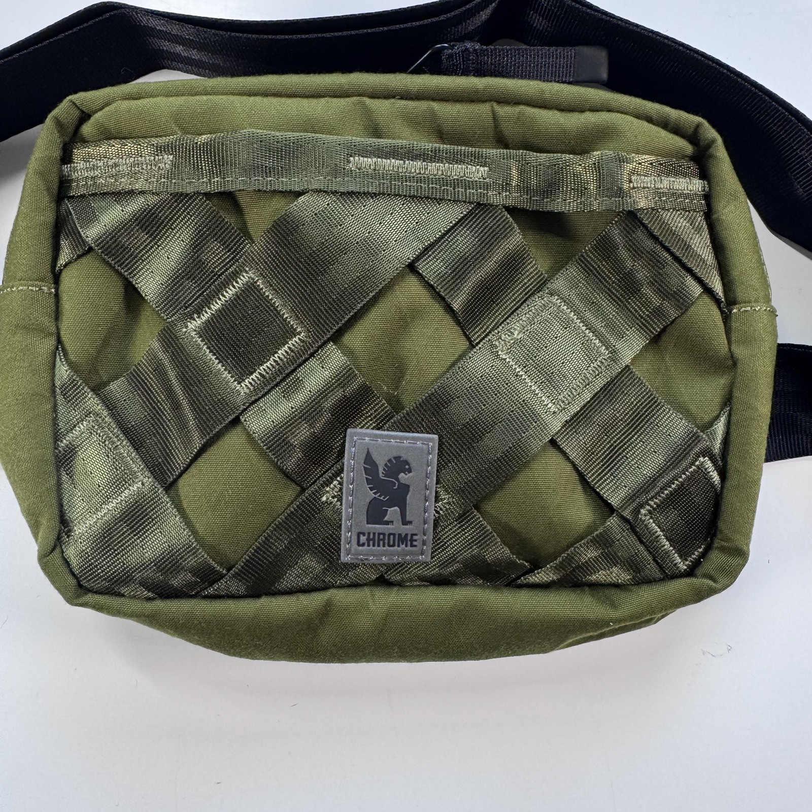 CHROME INDUSTRIES Barrage 2L Sling Crossbody Bag Small Moss Green