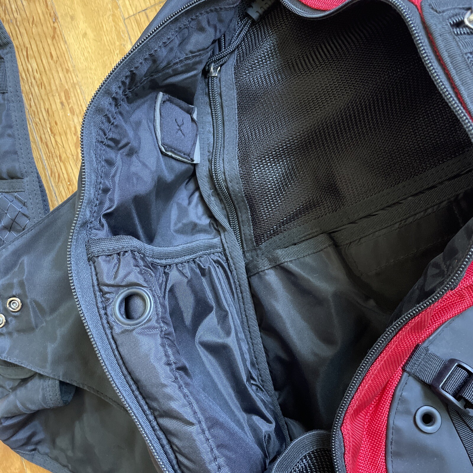 Oakley Sandbag Sling Tactical Bag Pack Red Black Software Icon+Phone Case AP