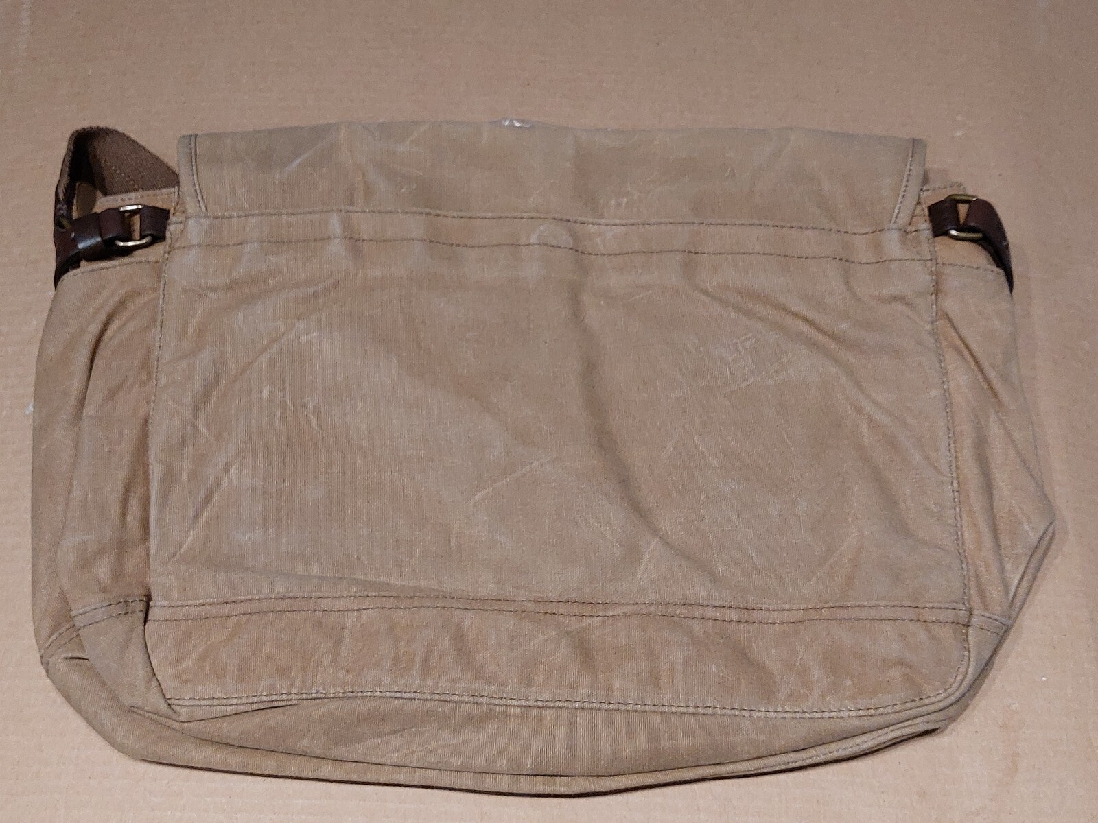 NWT J Crew Khaki Abingdon Waxed Canvas Messenger Bag Laptop F1415