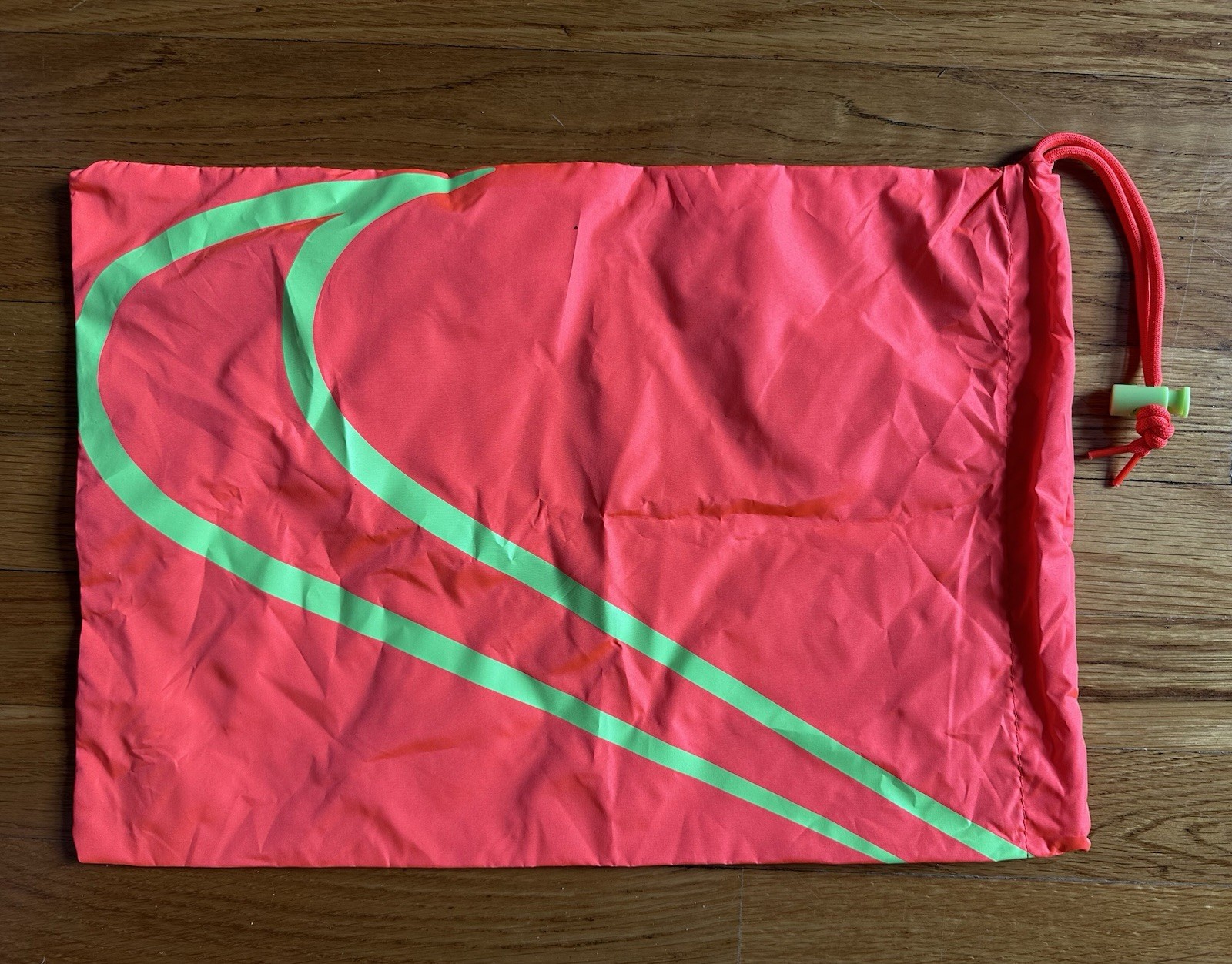NIKE TRACK AND FIELD DRAWSTRING SHOE BAG ORANGE SIZE 11.5″x 16.5″ NEW