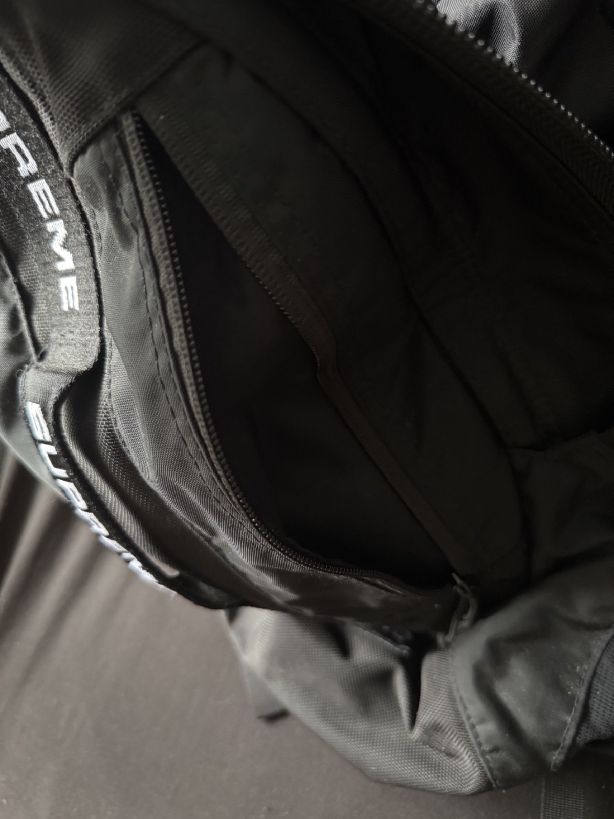 Black Supreme double zipper compartment backpack, Pre-owned Good