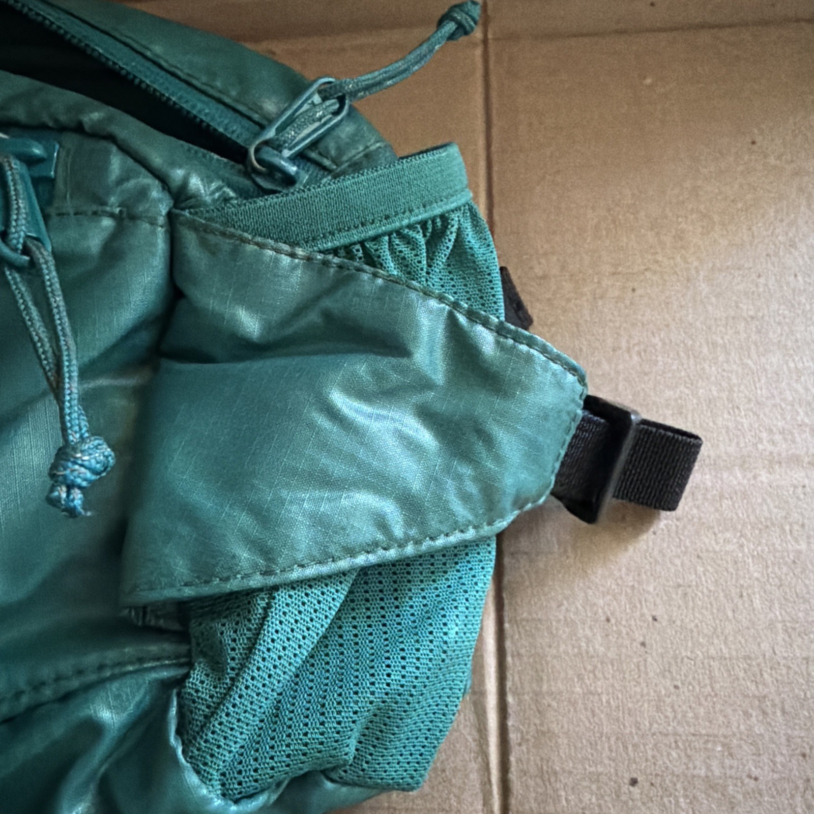 AUTHENTIC preowned SUPREME waist bag teal GREEN fanny pack FW17 pockets PLUS vgc
