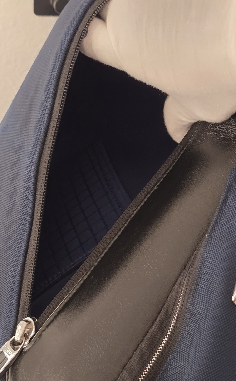 Tumi Arrive Logan Medium Backpack Signature Blue Tumi Arrivé 14.5″x15.5″x5″
