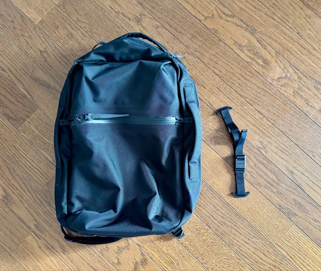 Black Ember Shadow 22 Backpack Water-Resistant Black Men’s