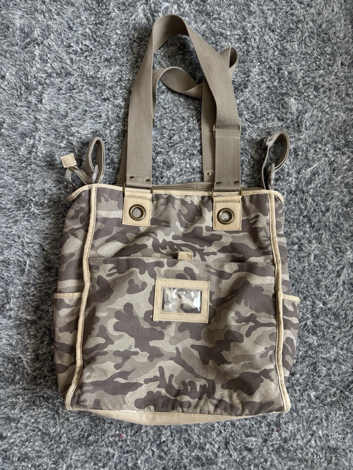 Jeep camo tote bag with multiple pockets Multi use 15.5 x 12 “ Travel bag