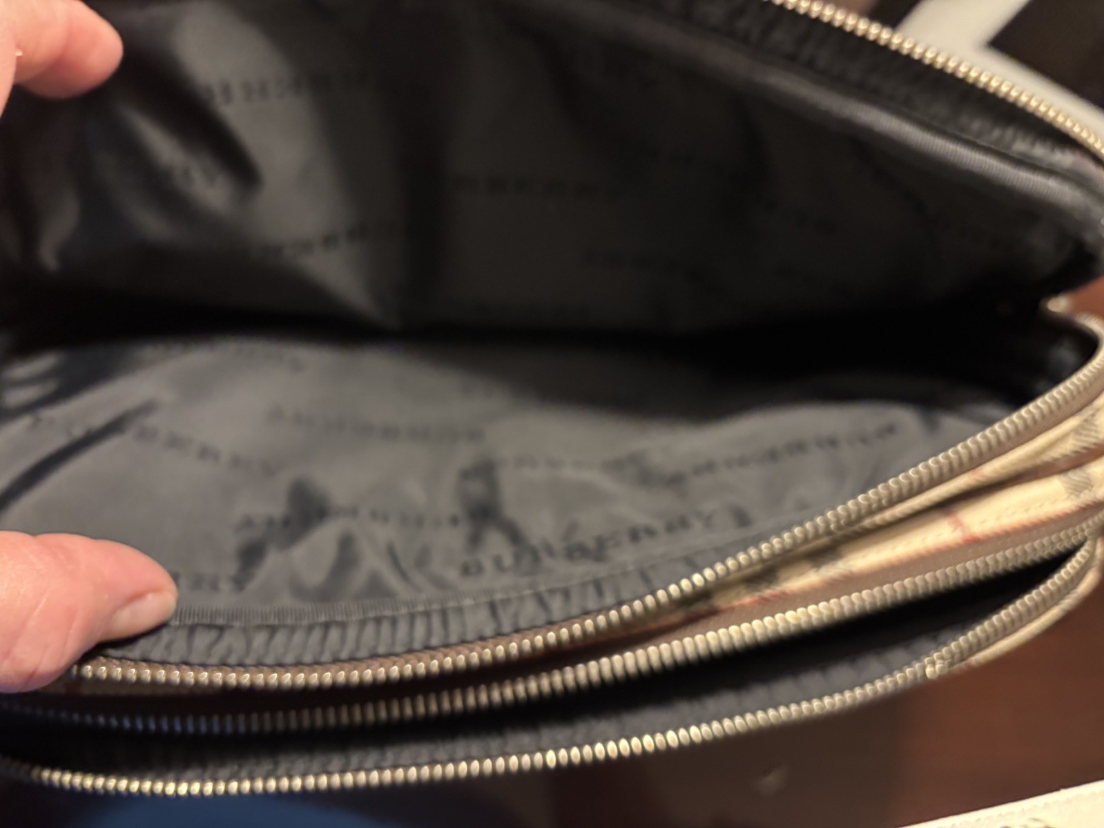 Burberry Toiletry Bag Travel Vanity Nova Check Vintage In VGC Missing Zip Pull