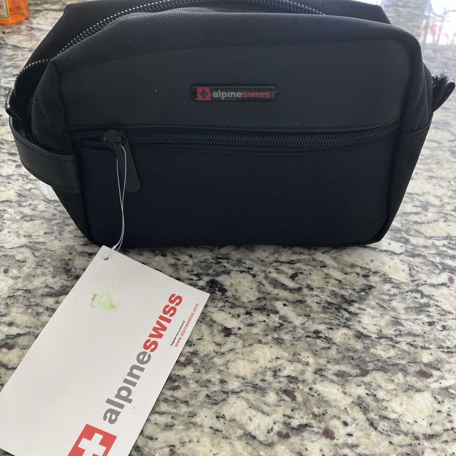 Hudson Travel Toiletry Bag Shaving Dopp Kit Case New With Tag