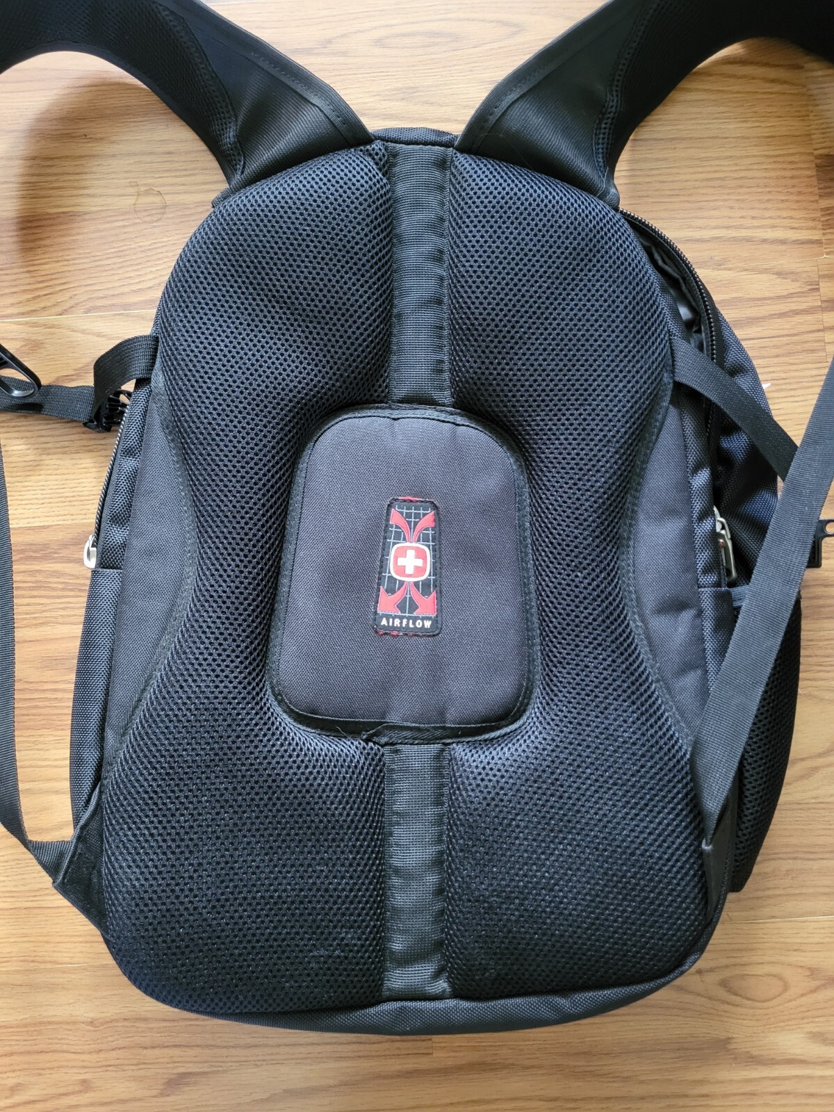 Swiss Army Wenger Airflow Backpack WTRA-18-JH3106 J28 Windows Phone Branded RARE