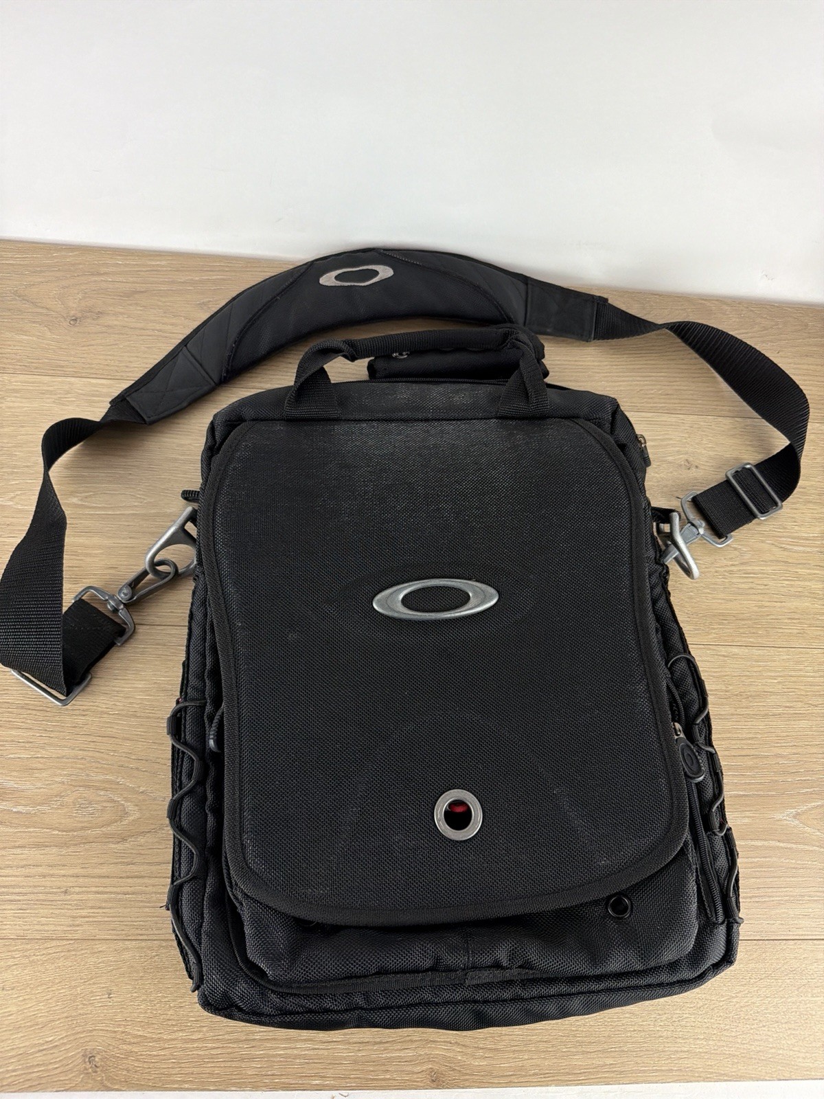 Oakley Tactical Field Gear Vertical Messenger Day Pack Laptop Bag Black Vintage