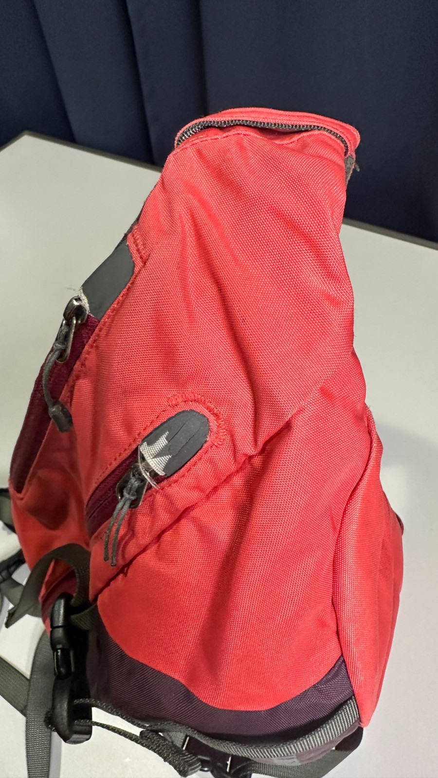 Patagonia Atom Sling 8L Crossbody Bag Coral Red Plum 48259 FA13 Discontinued