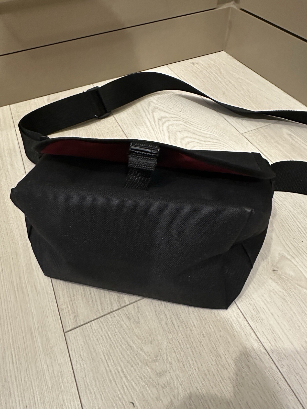 Manhattan Portage Straphanger Messenger Bag Small Black