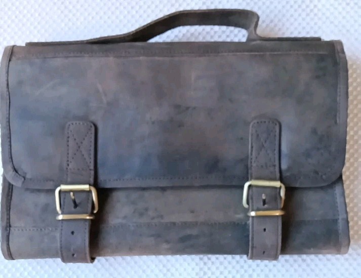 KomalC ~ Buffalo Brown Leather Hanging Toiletry Bag Dopp Kit Travel ~ 12″ x 8″
