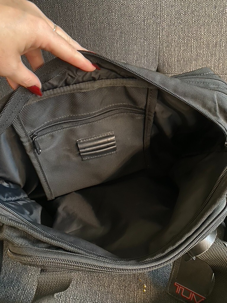 TUMI Alpha Medium Duffel Bag Weekender Carry-On Luggage Ballistic Expandable