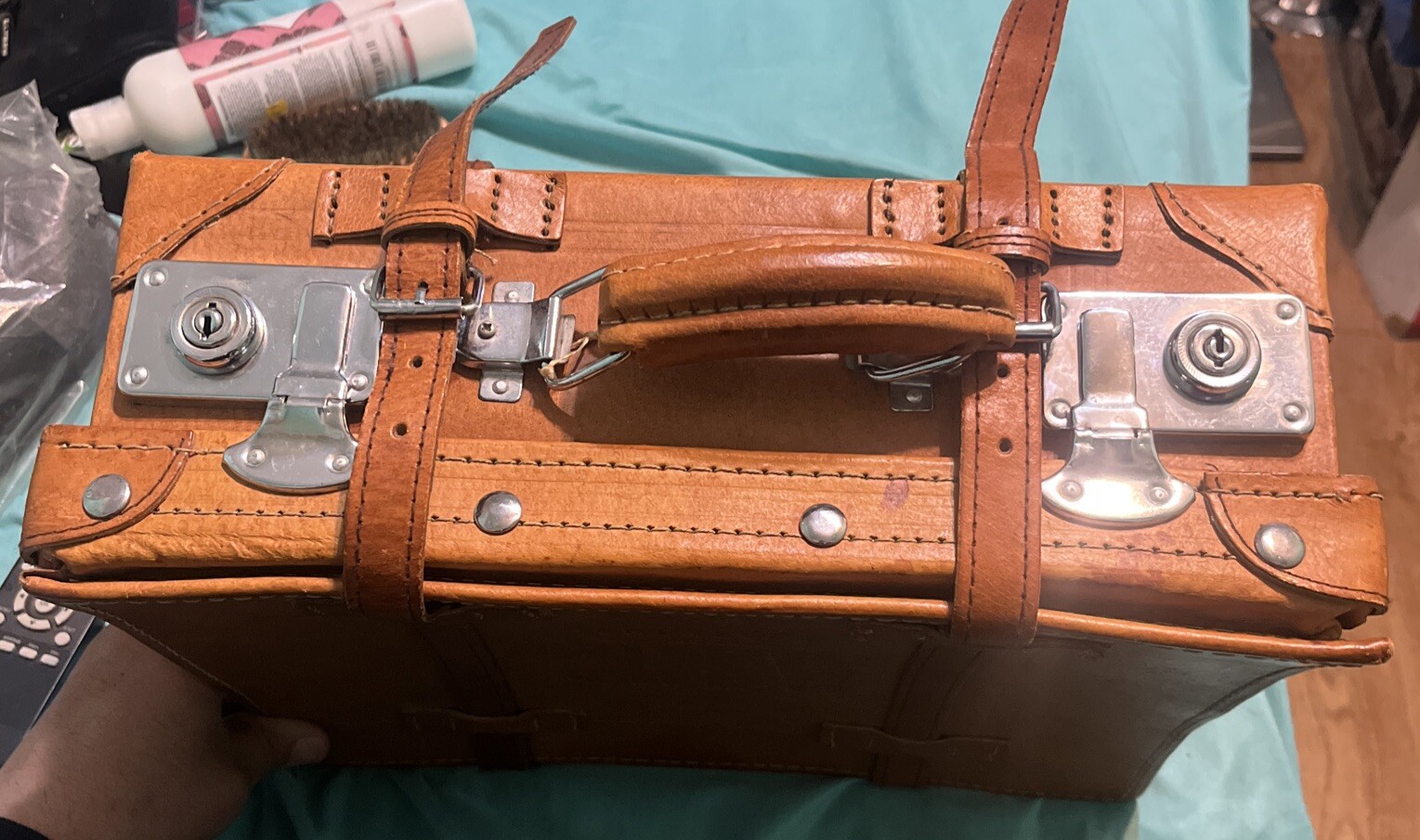 Vtg American Crew 15” Leather Bound Men’s Shaving Case EUC Read