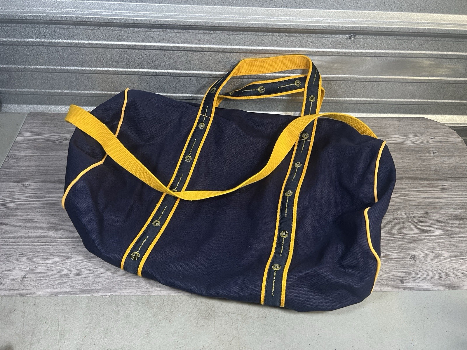 Scarborough & Tweed Banker Bag Canvas 21″ Duffle Blue Yellow Buckeye Partners