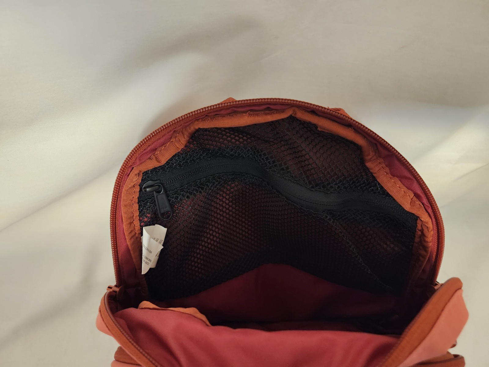 Dakine Essentials Mini 7L Backpack – Mineral Red – NWT