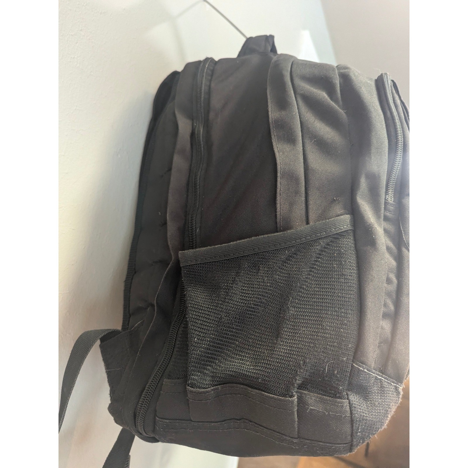 SwissGear Airflow Small Black Backpack Red Lined Laptop School Travel Bag