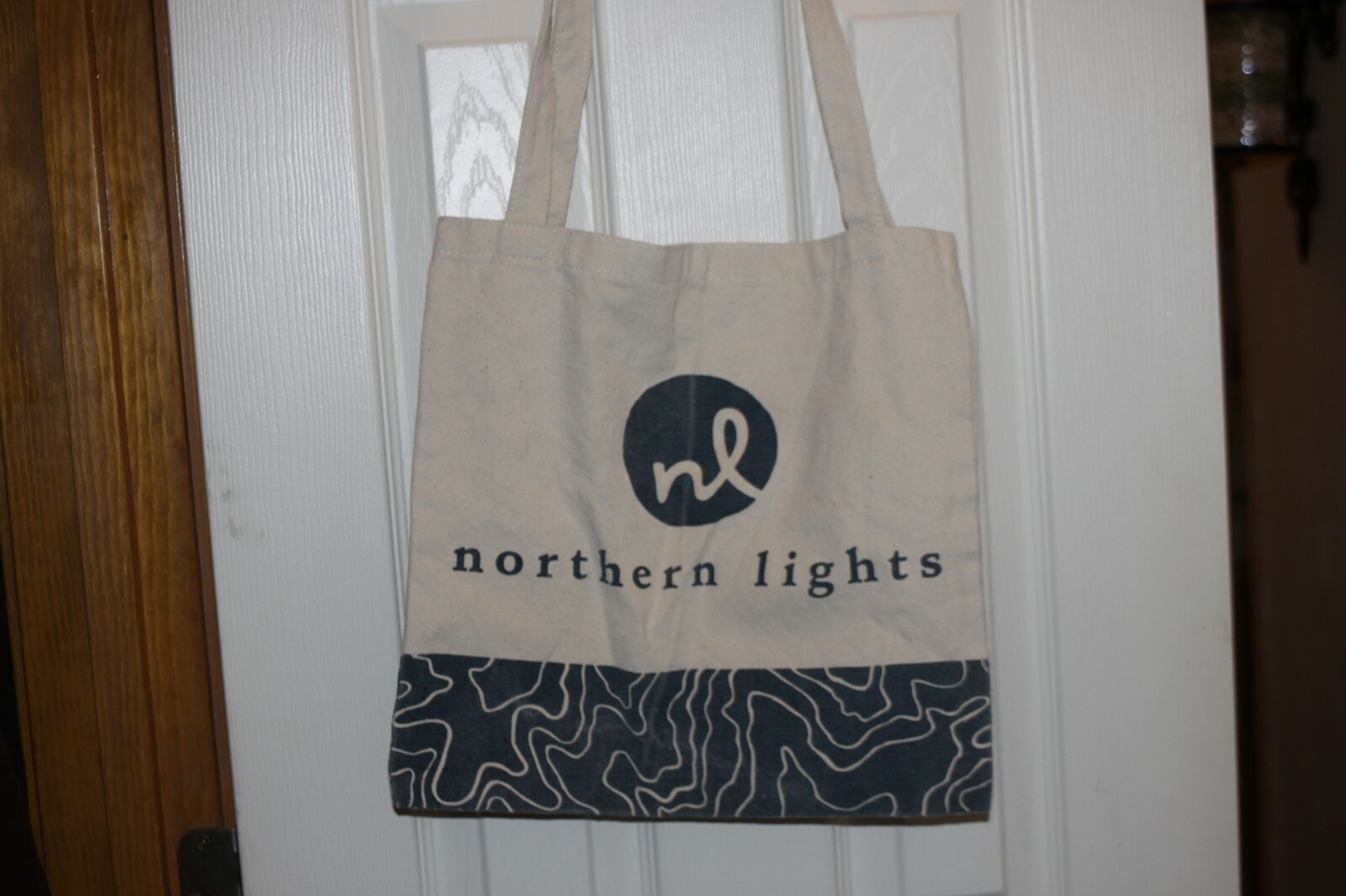 NEW NORTHERN LIGHTS TOTE CANVAS BAG WITH LIGHT BLUE LETTERING 13.75″ LONG