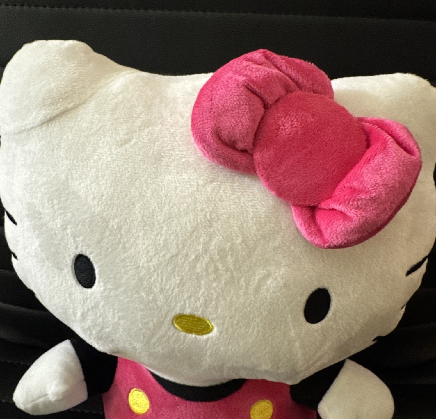 Sanrio Hello Kitty Plush Backpack 14” Large Zip Closure Pink White Black New