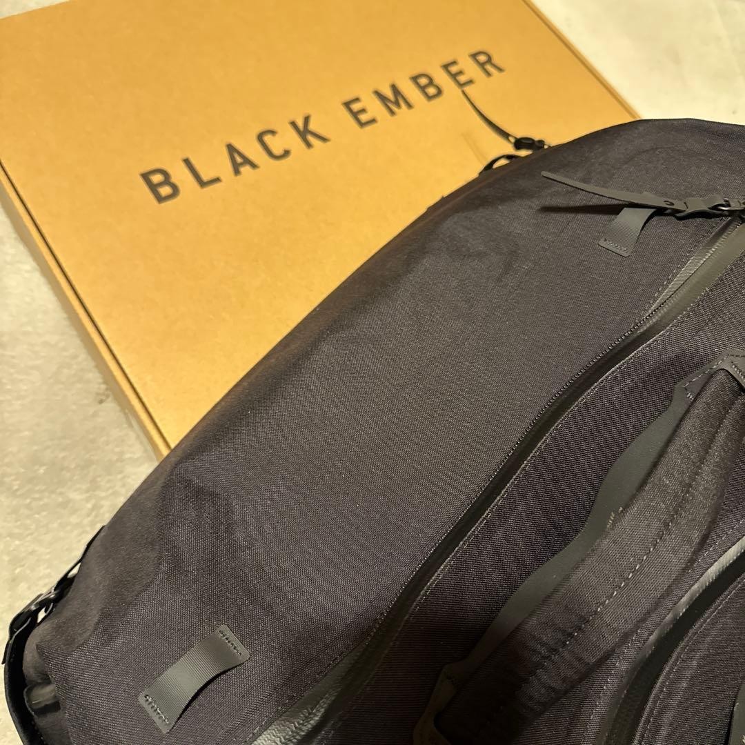 BLACK EMBER DEX45 Duffel Bag Black Water-Resistant Foldable Backpack Reversible