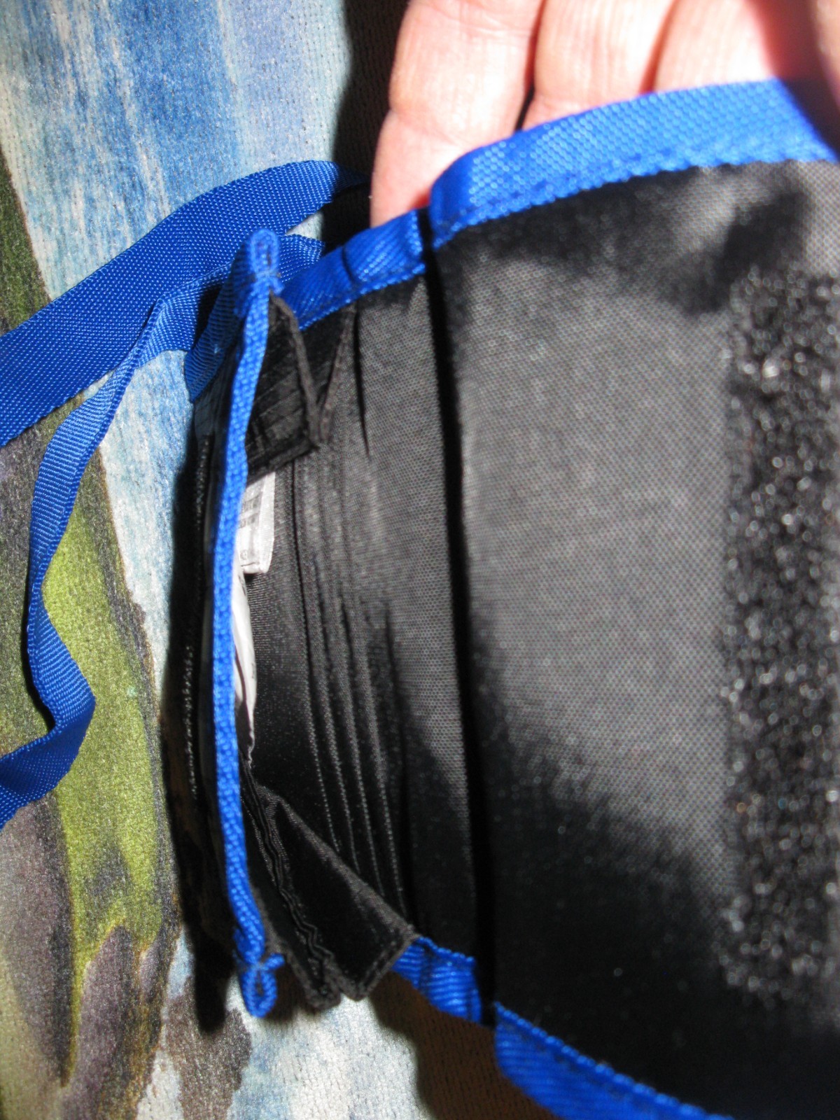 NEW !! Adidas lanyard crossbody bag (style GB4752) with clip on neck strap