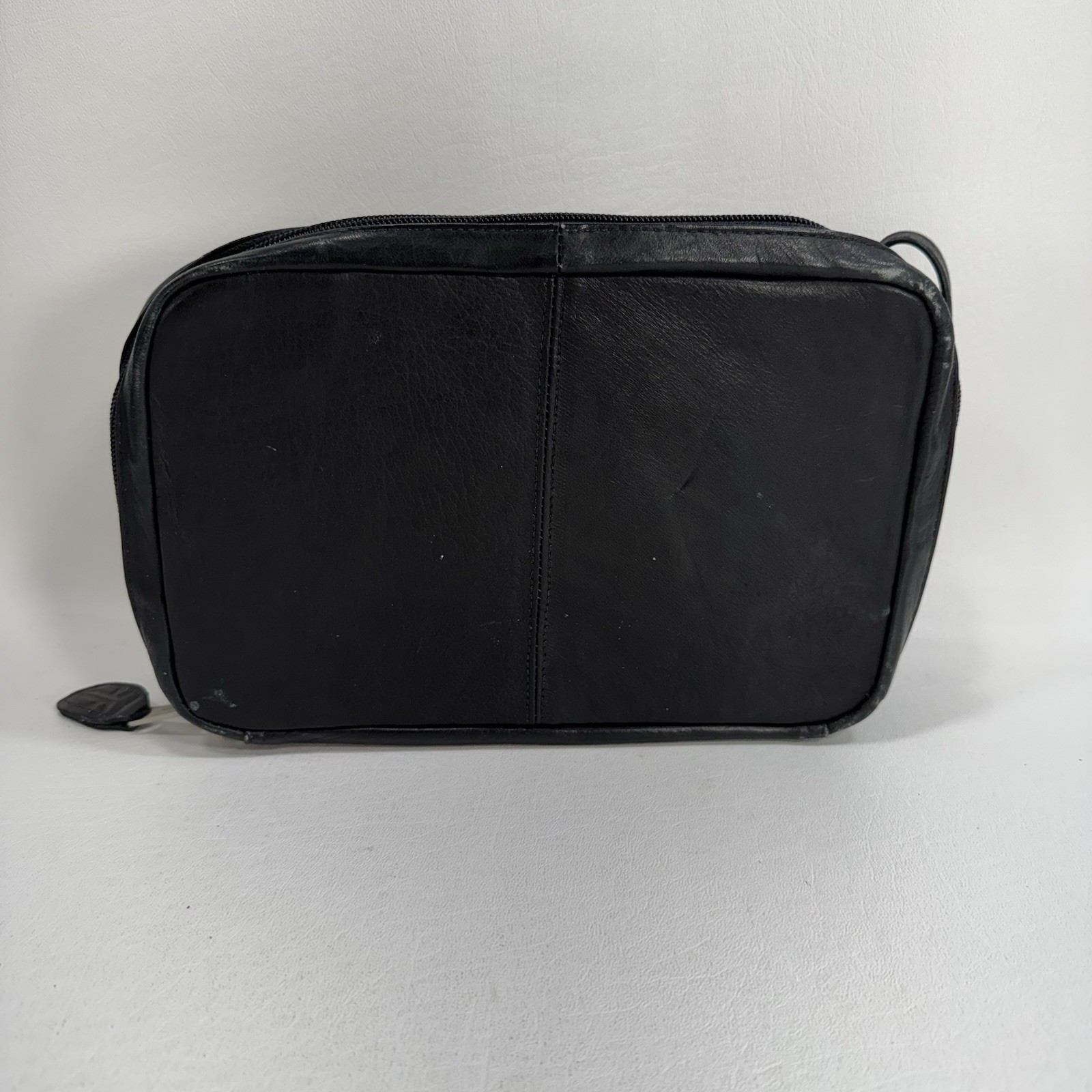 Frye Black Pebbled Leather Case Top Zip Around Single Handle Travel Toiletry Bag