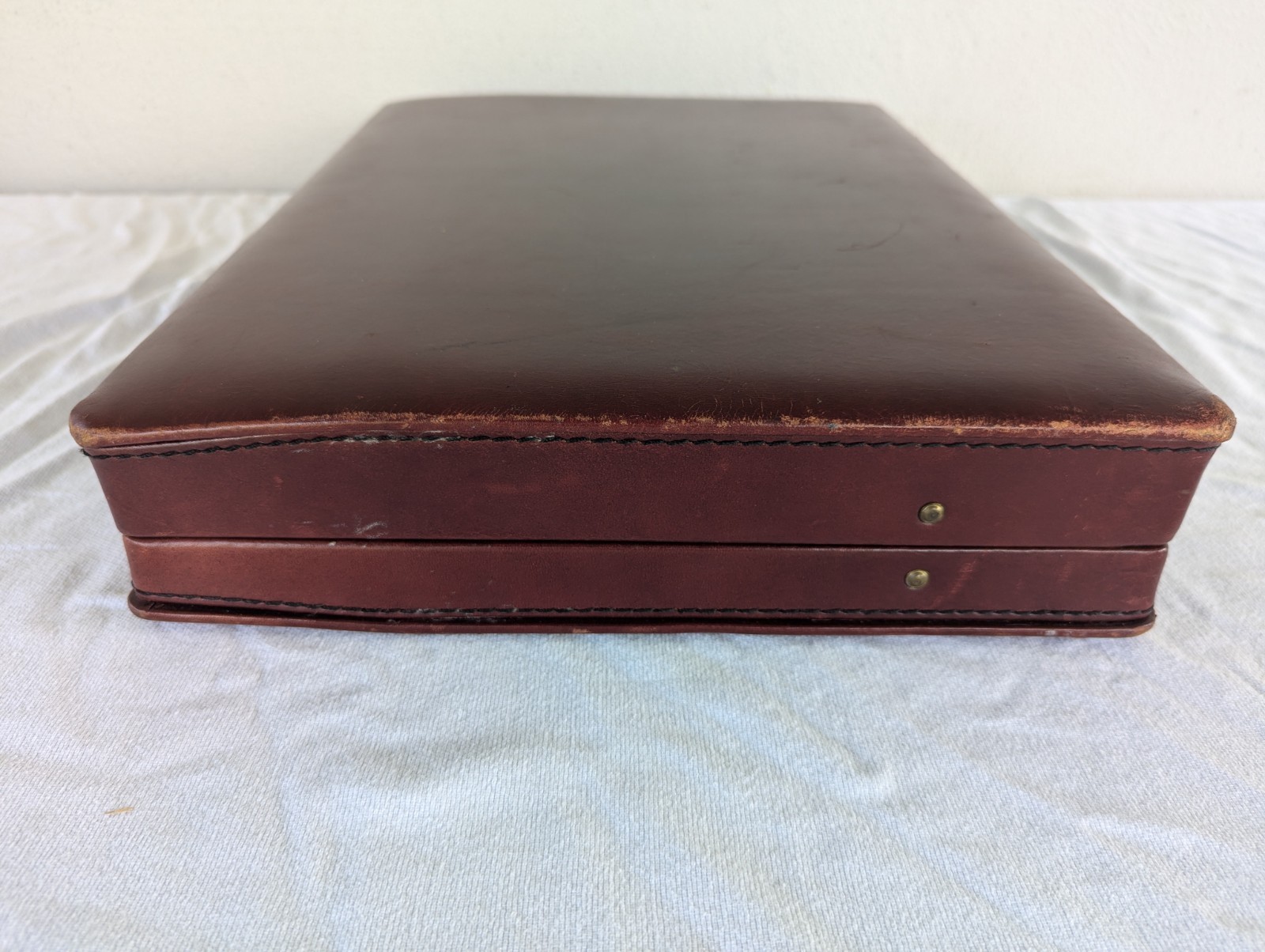 VTG TUMI Leather Attache Briefcase Burgundy Red Combination Lock Organizer Case