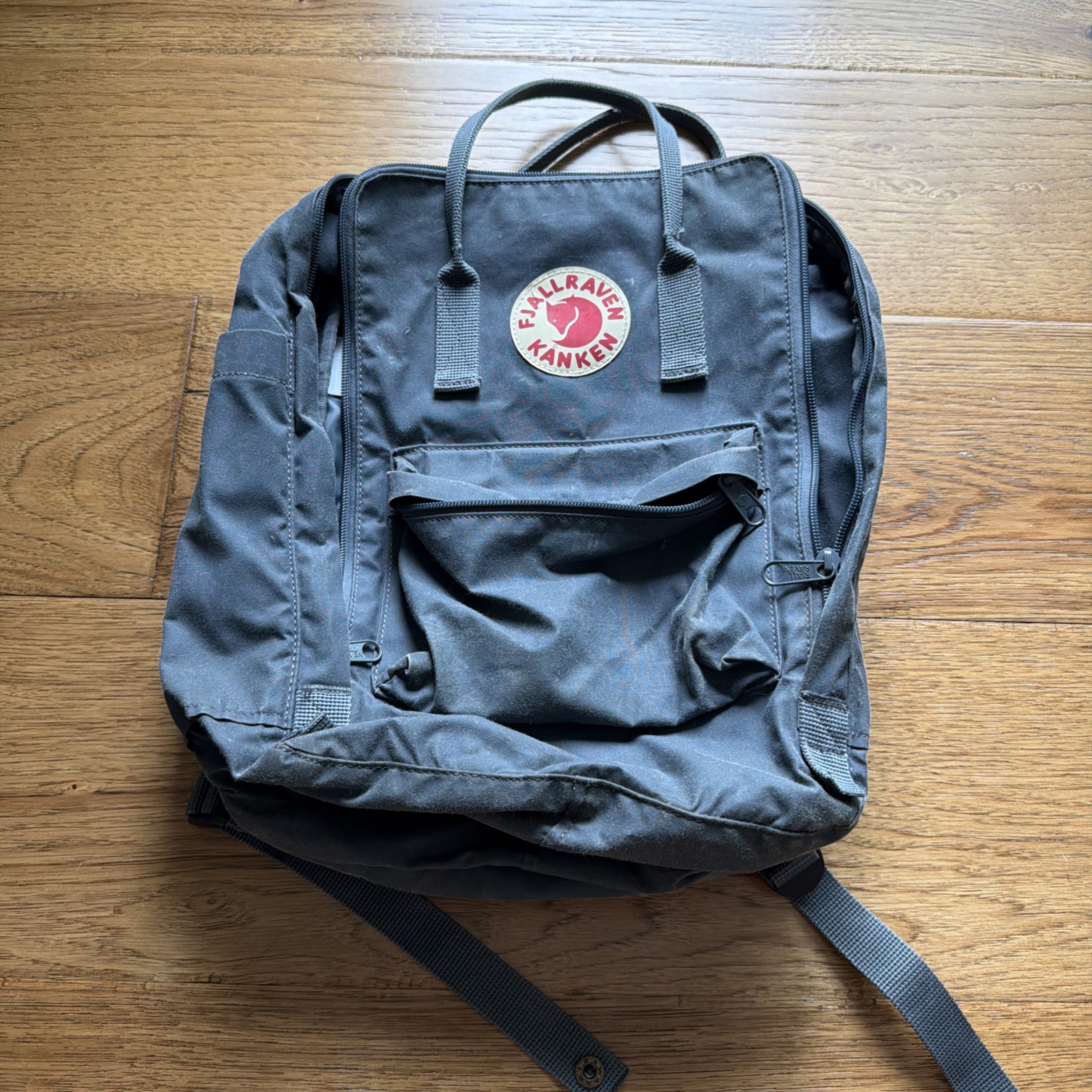 Fjallraven Kanken Classic Backpack 23510 Sweden Canvas 16L – Graphite Gray