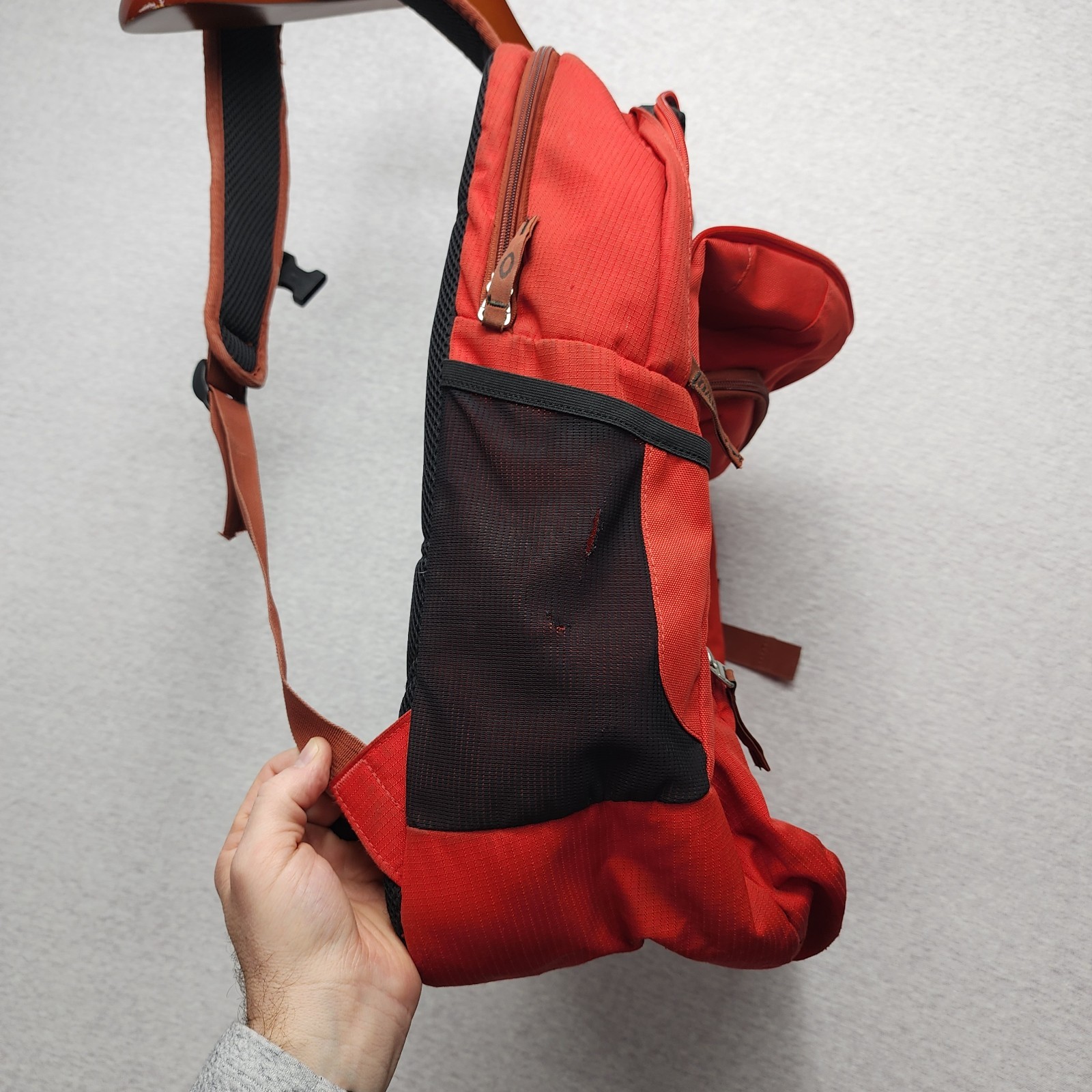 Oakley Backpack Y2K Factory Pilot ON AIR Media Crew 92610-465 16452 Red