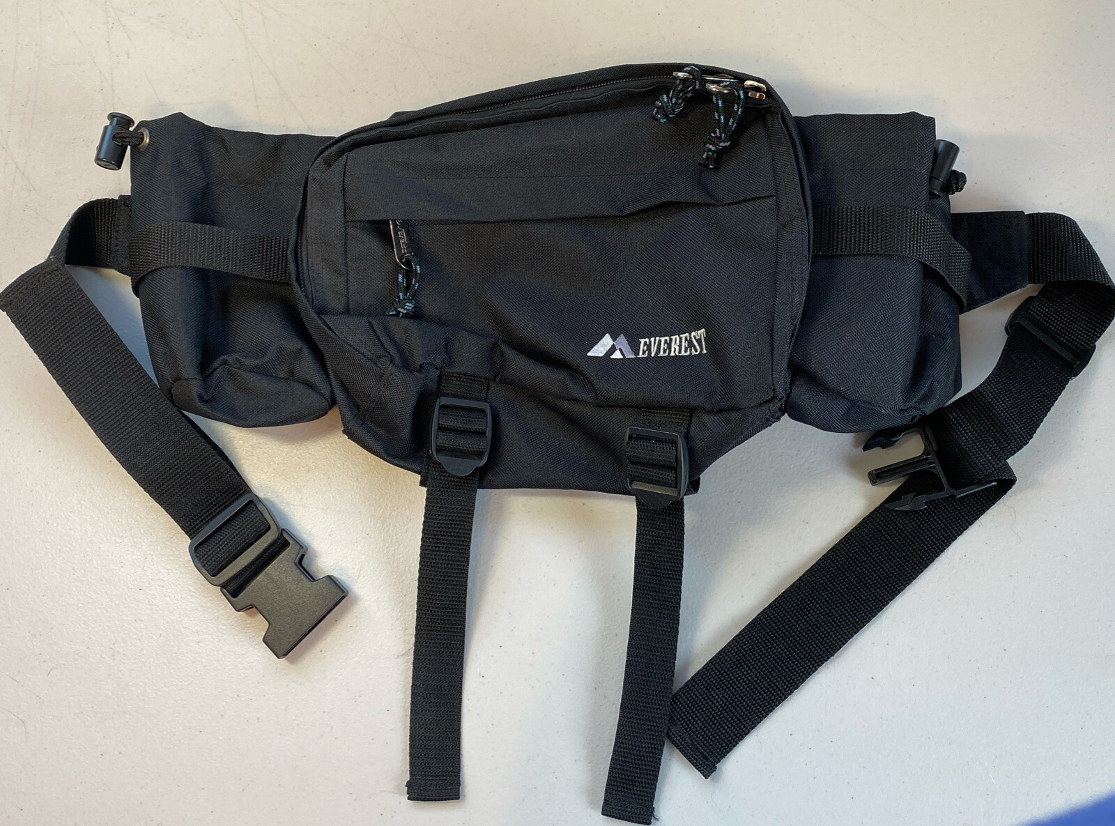 EVEREST 4 POCKET FANNY LUMBAR PACK ADJUSTABLE BLACK IN EXCELLENT CONDITION!!!