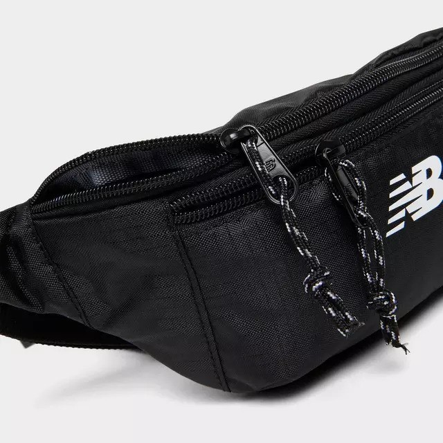New Balance Essential Waistpack Belt Bag Fanny Pack Zipper Pockets – Black White