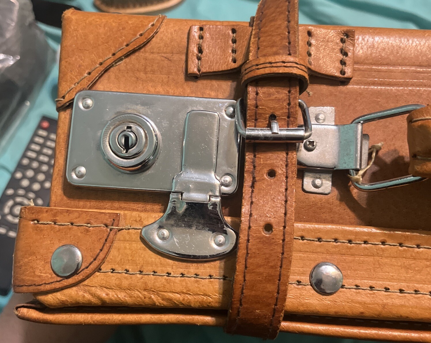 Vtg American Crew 15” Leather Bound Men’s Shaving Case EUC Read