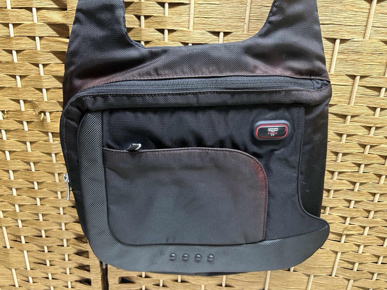 Tumi T-Tech Nylon Mckenna Crossbody Bag Black & Red 5123D Purse