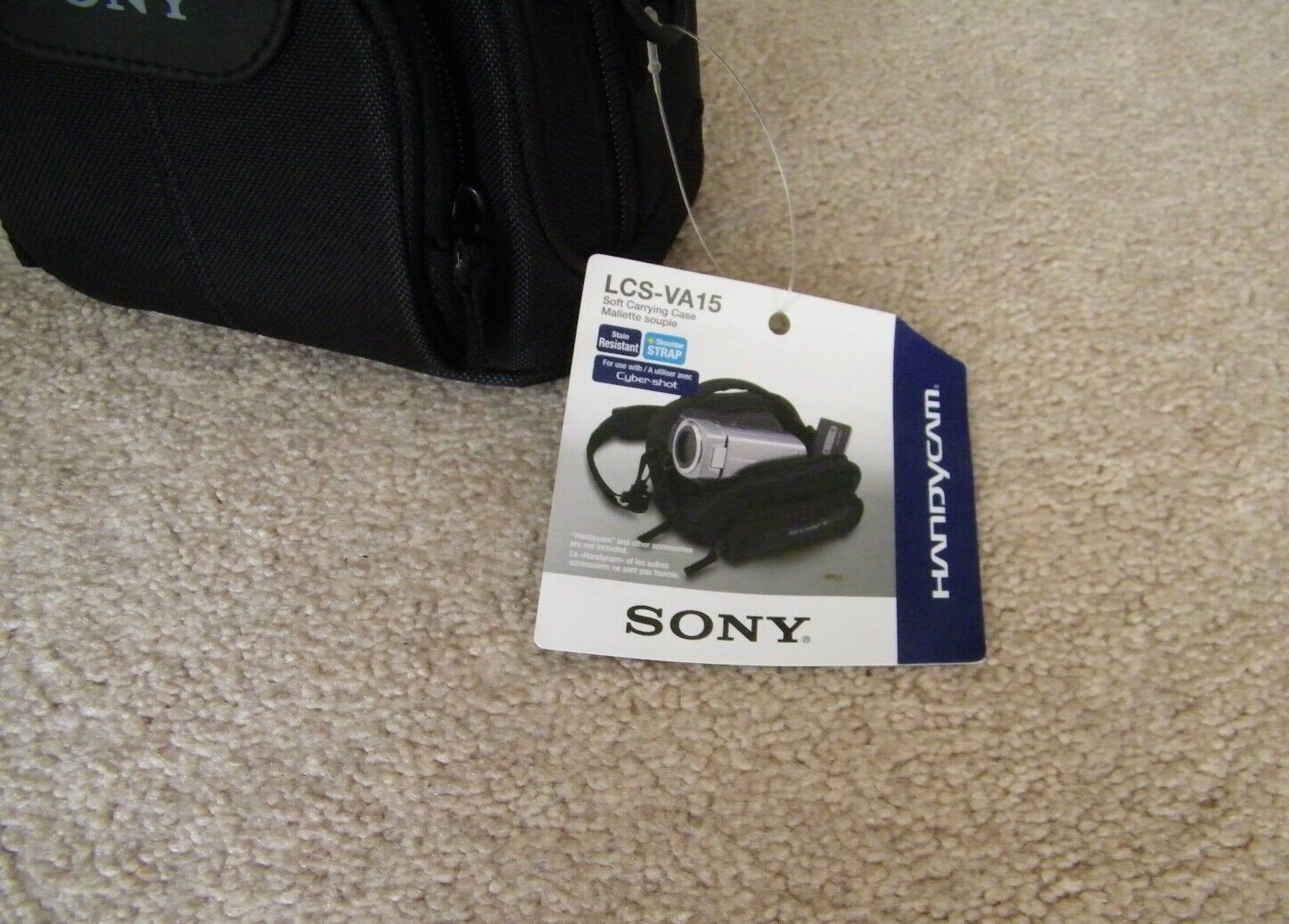 SONY LCS-VA15 HANDYCAM Case, Includes Shoulder Strap, Brand New With Tags