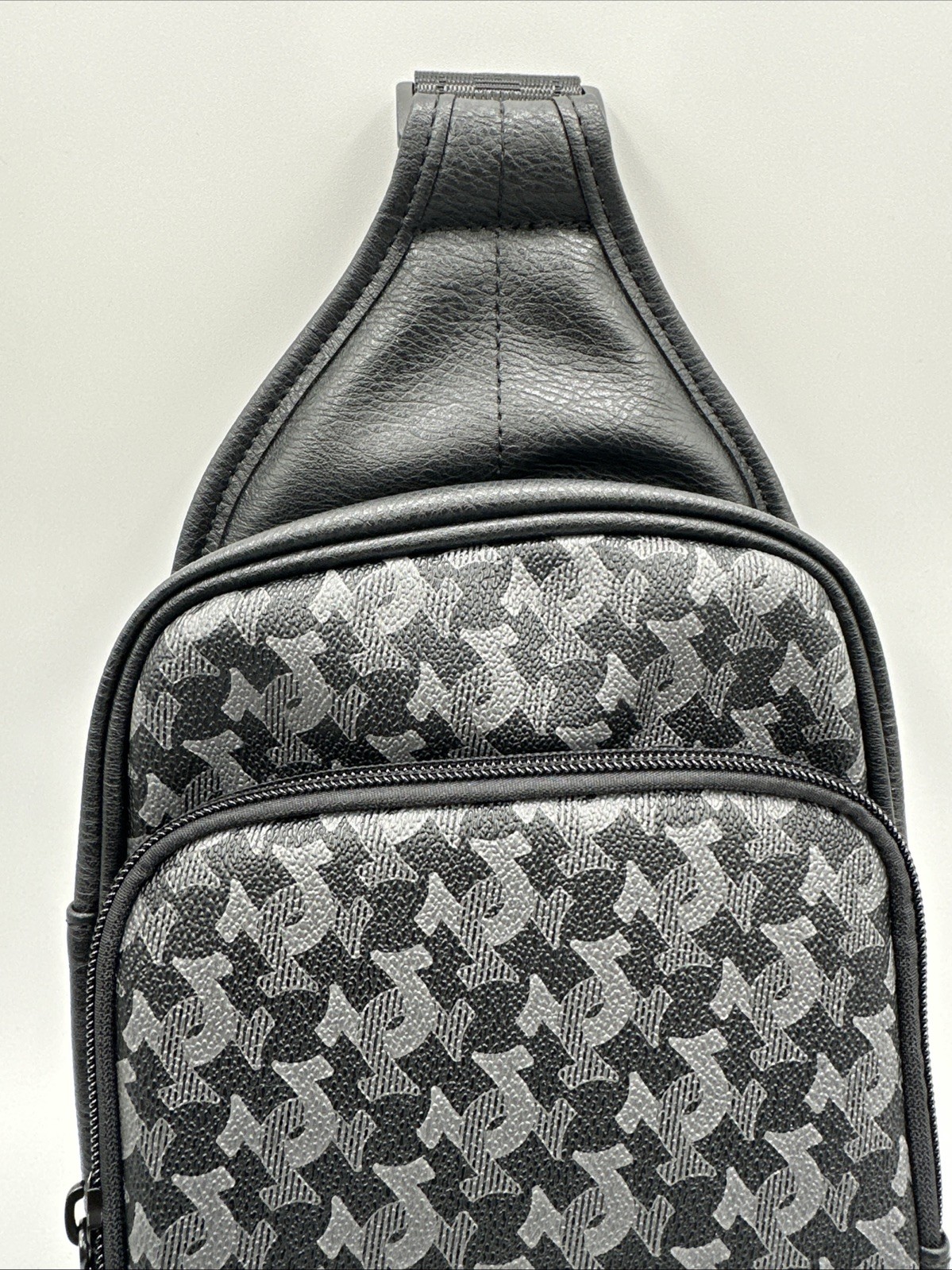 True Religion FARRO II Black Gray Logo Crossbody Sling Bag Zipper Unisex NEW