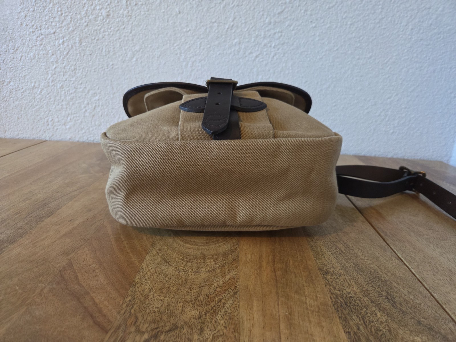 Filson Small Rugged Twill Field Bag | NWOT | Tan | Made in USA | MSRP $465
