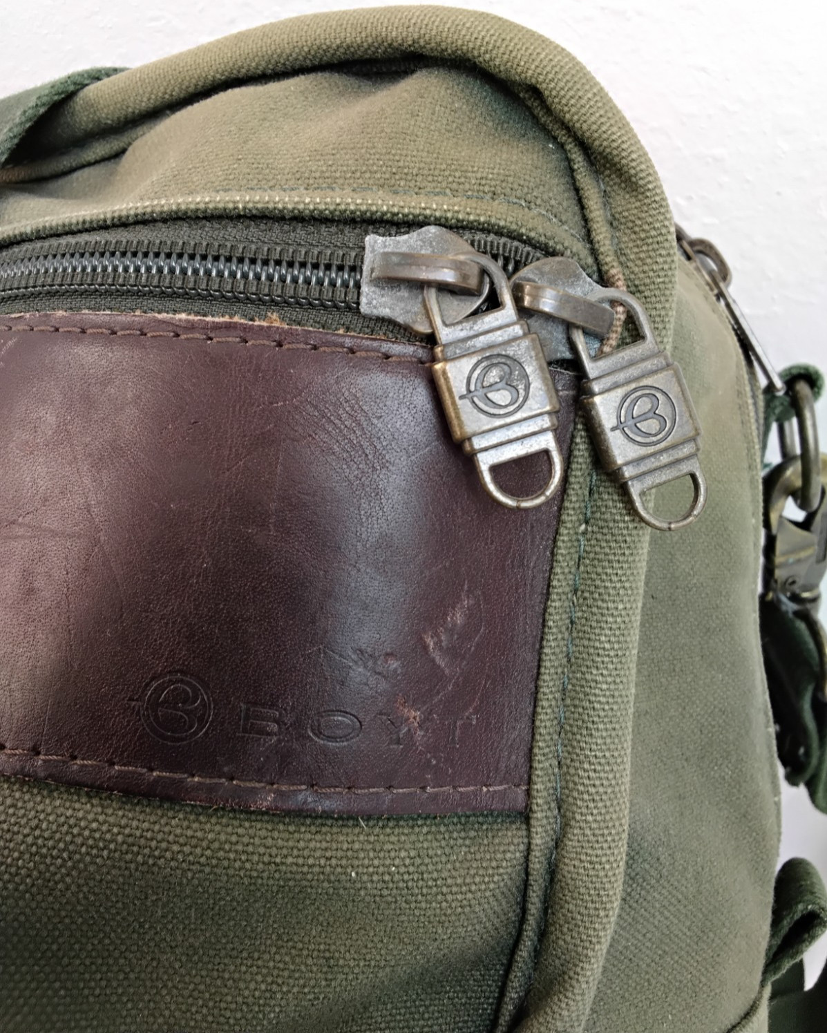 Boyt Duffle Bag Leather & Green Canvas Ducks Unlimited Added #Z4984