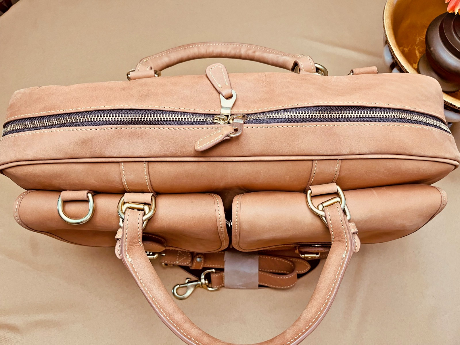MULHOLLAND Rustic Tan Heavy Saddle Leather Briefcase / Messenger Bag – USA
