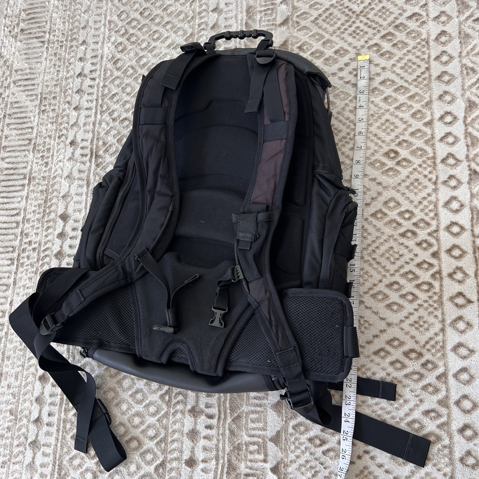 Oakley Kitchen Sink Backpack Stealth Black Gorpcore Tactical Hiking Cargo