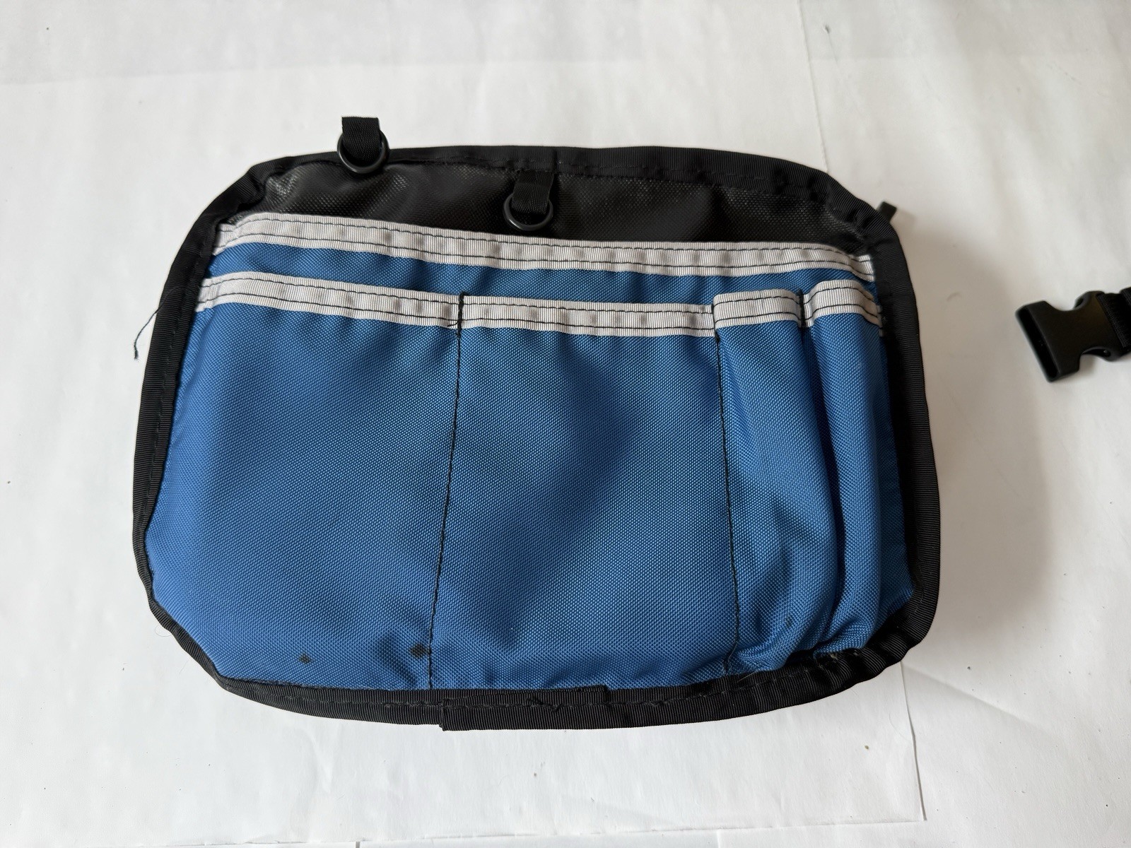 Tom Bihn Black Ballistic Side Kick + straps/stabilizer/gatekeeper belt. Island.
