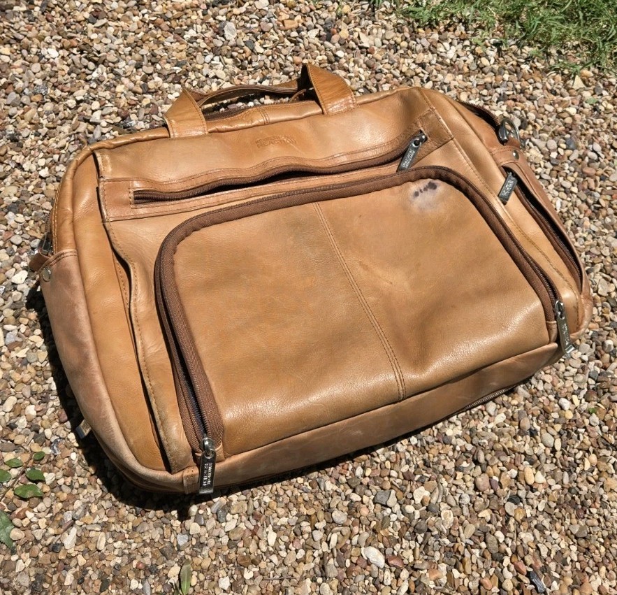 Kenneth Cole Reaction Leather Messenger Bag Brown Briefcase Laptop 16×13 VNTG