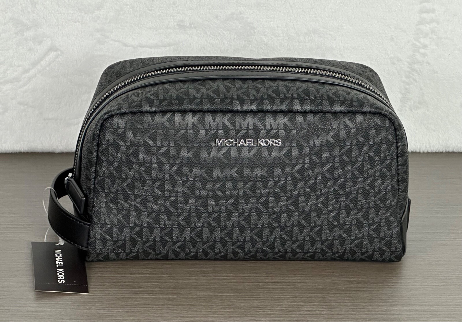 Michael Kors Men’s Black Signature Logo Travel /Toiletry kit bag New With Tag
