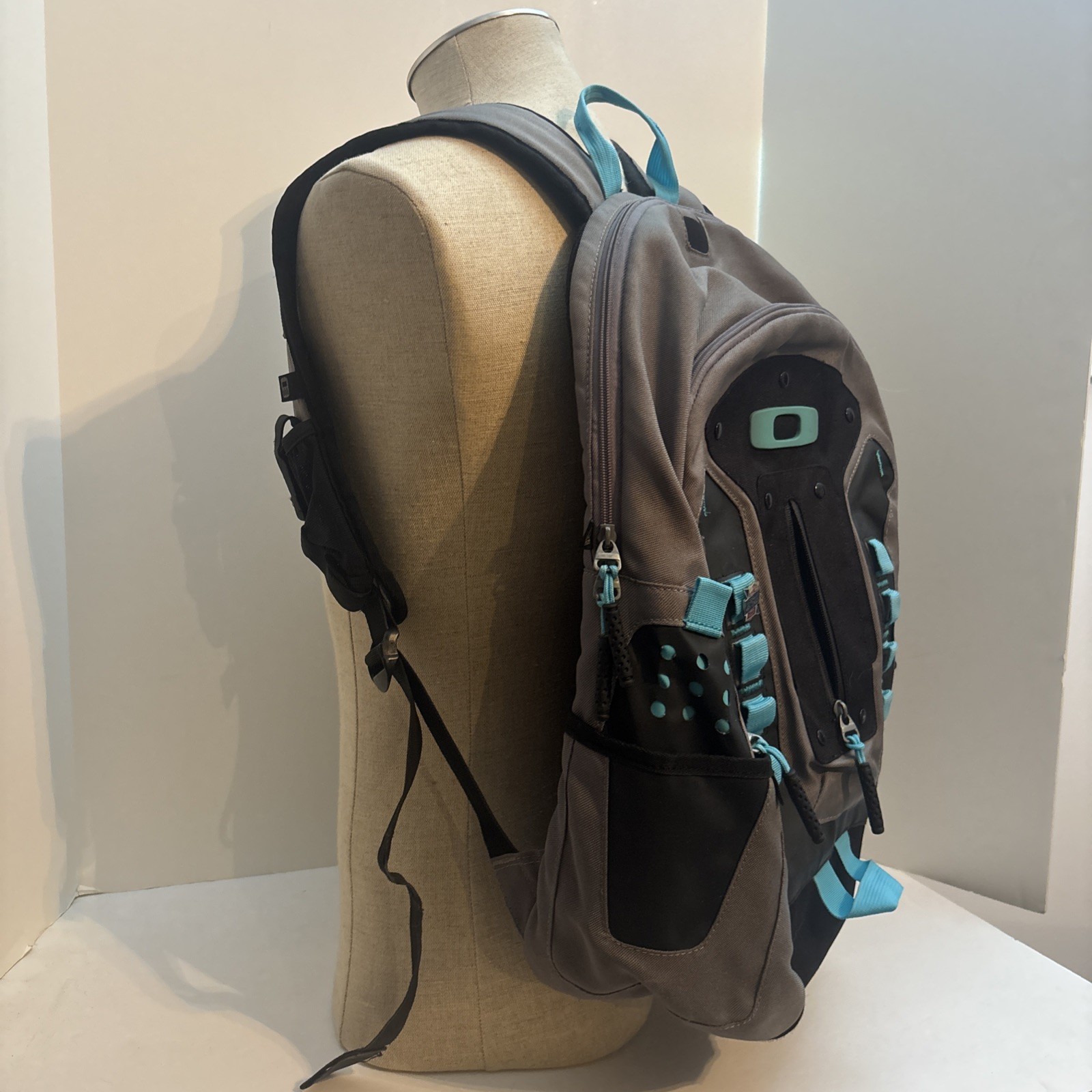 Oakley Echo Charlie Laptop School Hiking Backpack Blue Gray / Grey