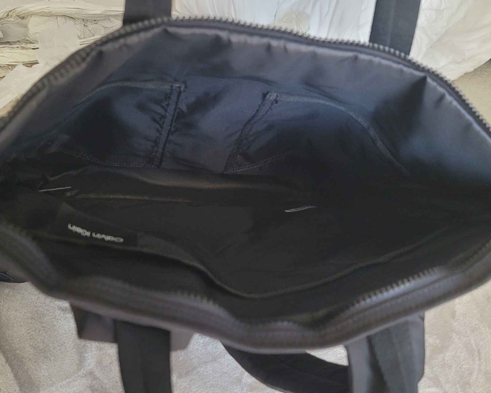 Calvin Klein Nylon everyday Essential Men Tote Backpack 40W0302-001 Black