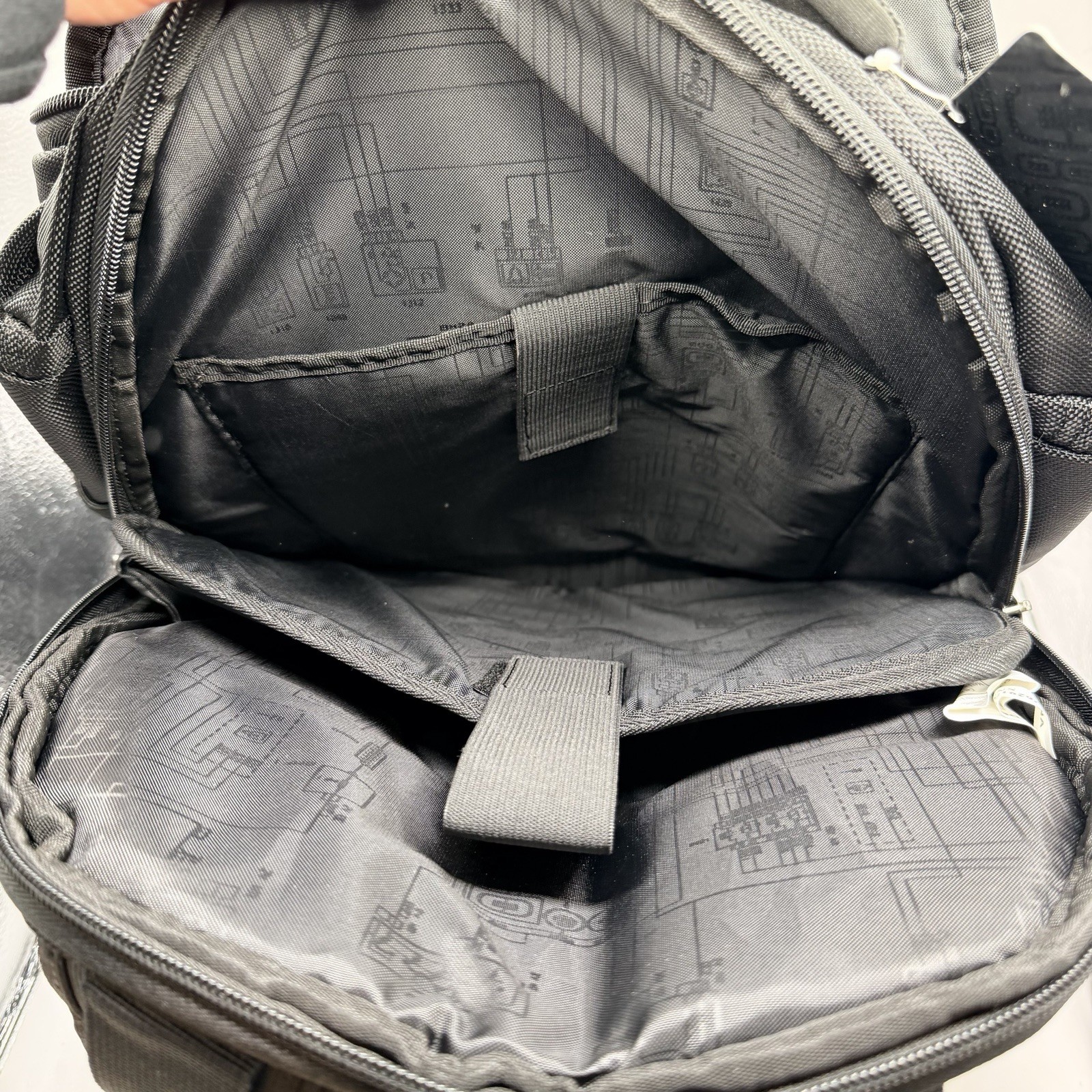Ogio Backpack Black Technologio Airflow System Netgear New With Tags