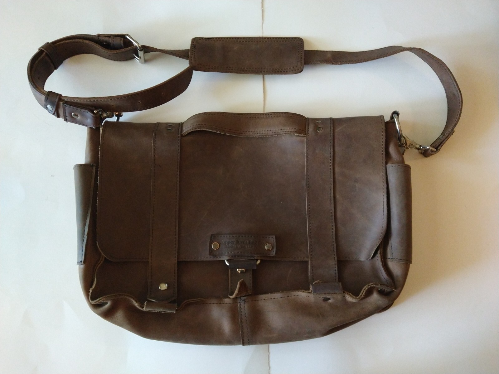 Copper River Co Brown Leather 19″ Harness Crossbody Messenger Bag Made In USA