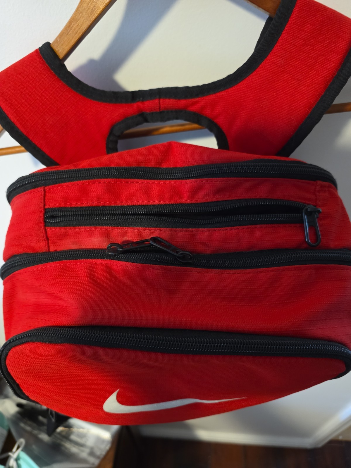 Nike Brasilia backpack Padded Straps & Adjustable, 4- Pockets Black & Red