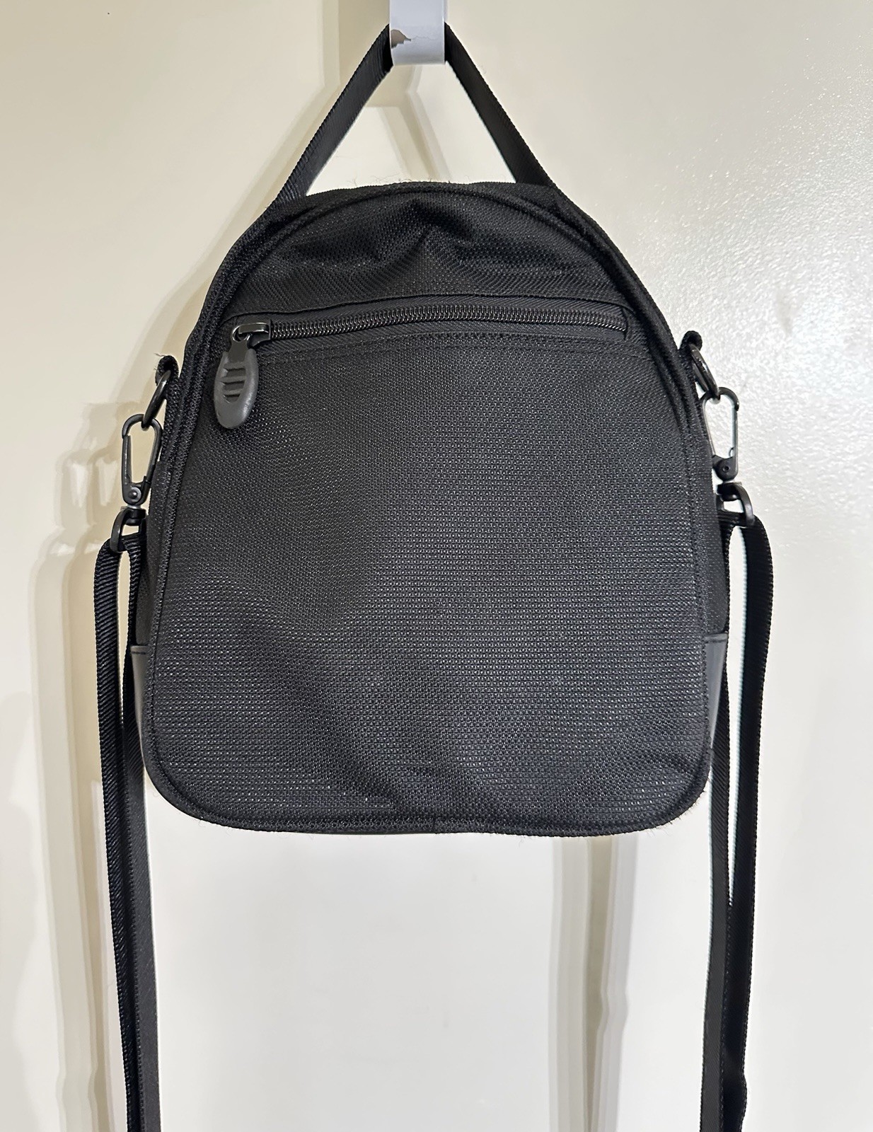 TUMI T2 Ballistic Nylon Men’s Shoulder Bag Small Black
