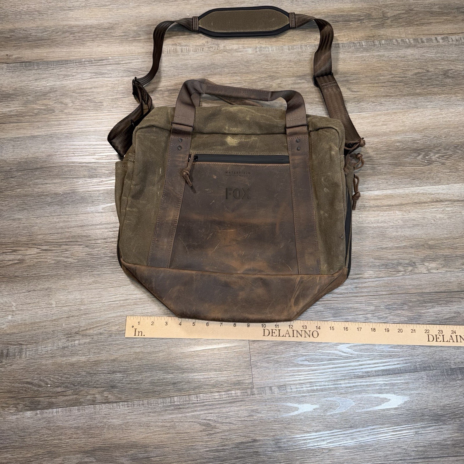 WaterField Designs Atlas Executive Athletic Holdall Waxed Canvas Premium Leather